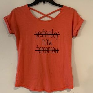 Short sleeve workout tee